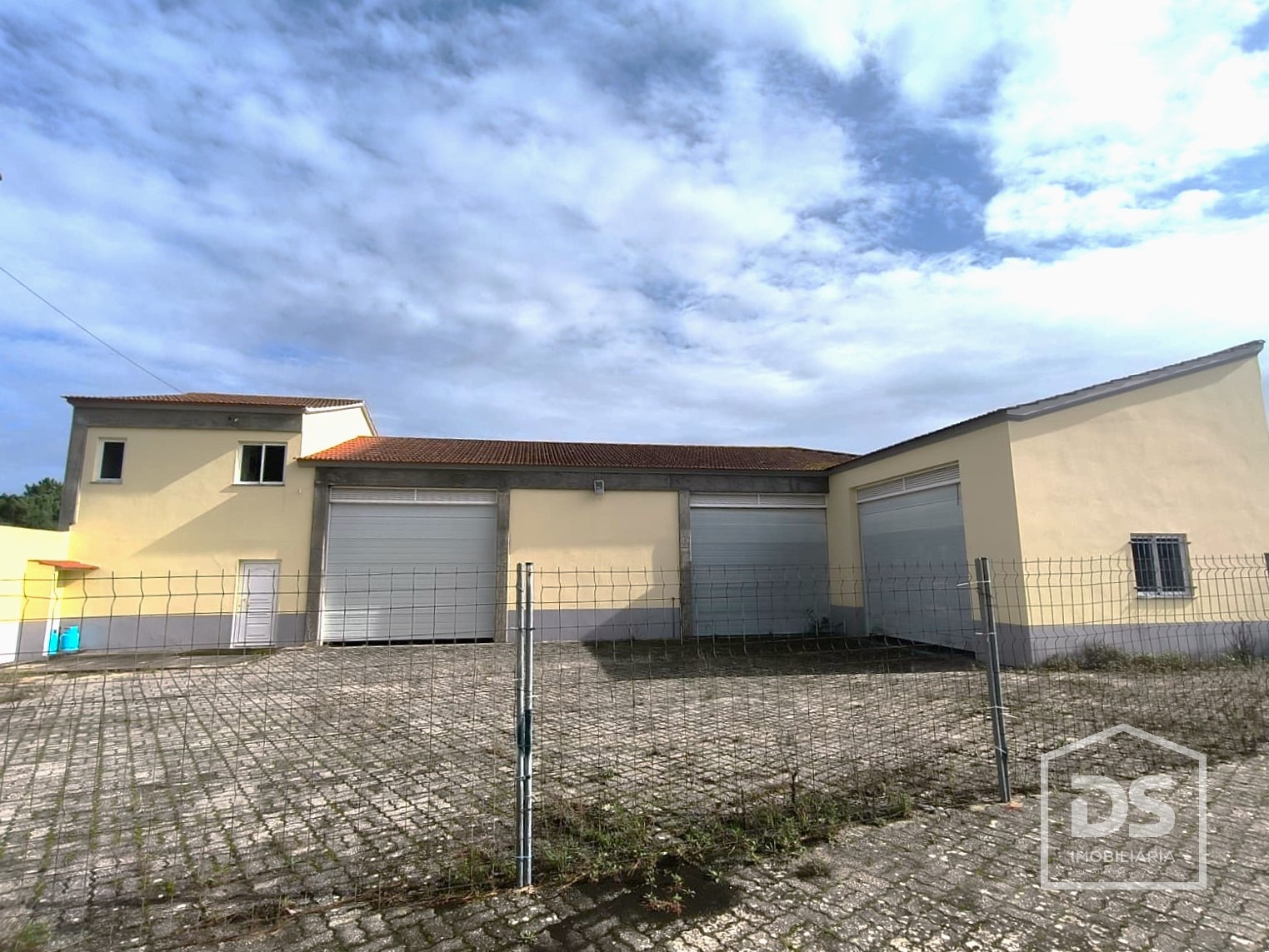 Armazém/ Oficina para arrendamento - Bom Sucesso - Figueira da Foz