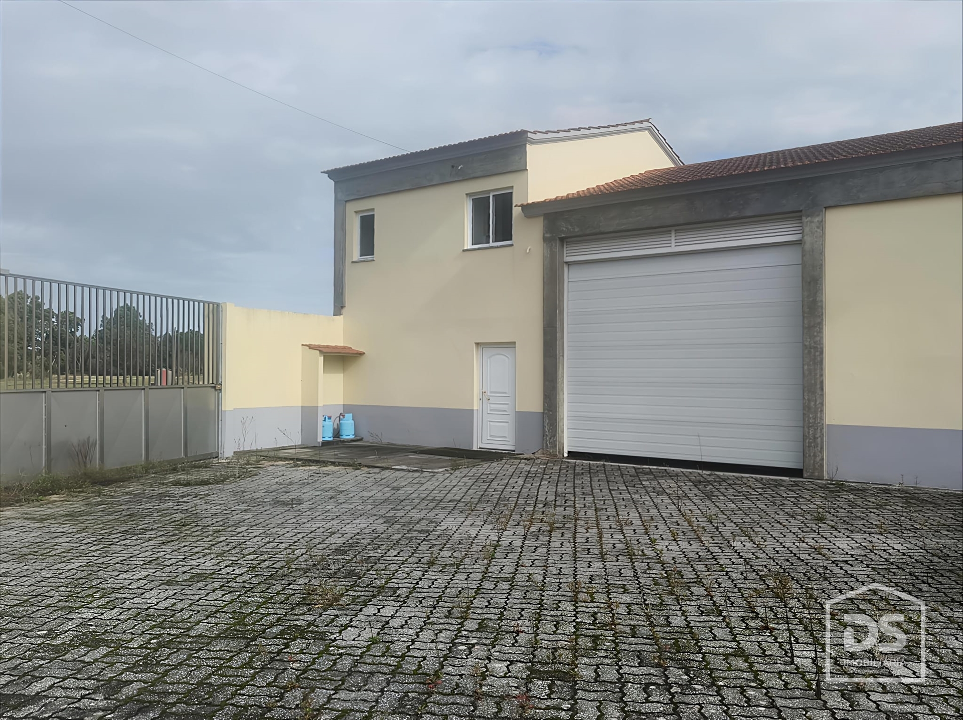 Armazém/ Oficina para arrendamento - Bom Sucesso - Figueira da Foz