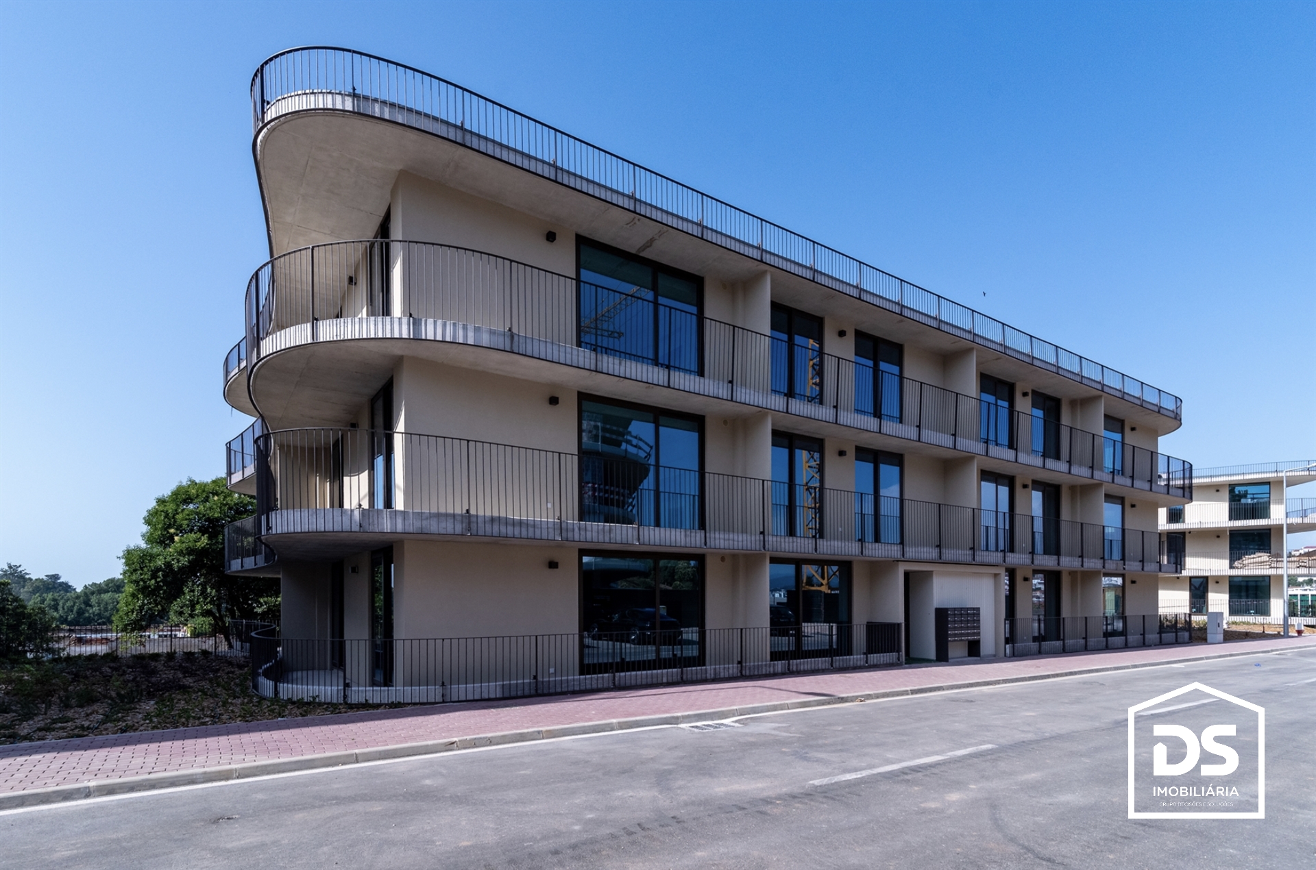 Apartamento T0 Mobilado junto ao Forúm Coimbra